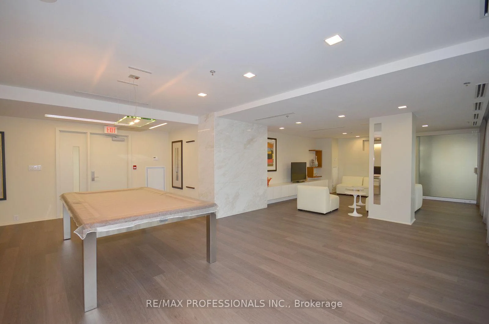 Photo 31 of Unit 3701, 16 Brookers Lane, Etobicoke, Mimico — HOMEH
