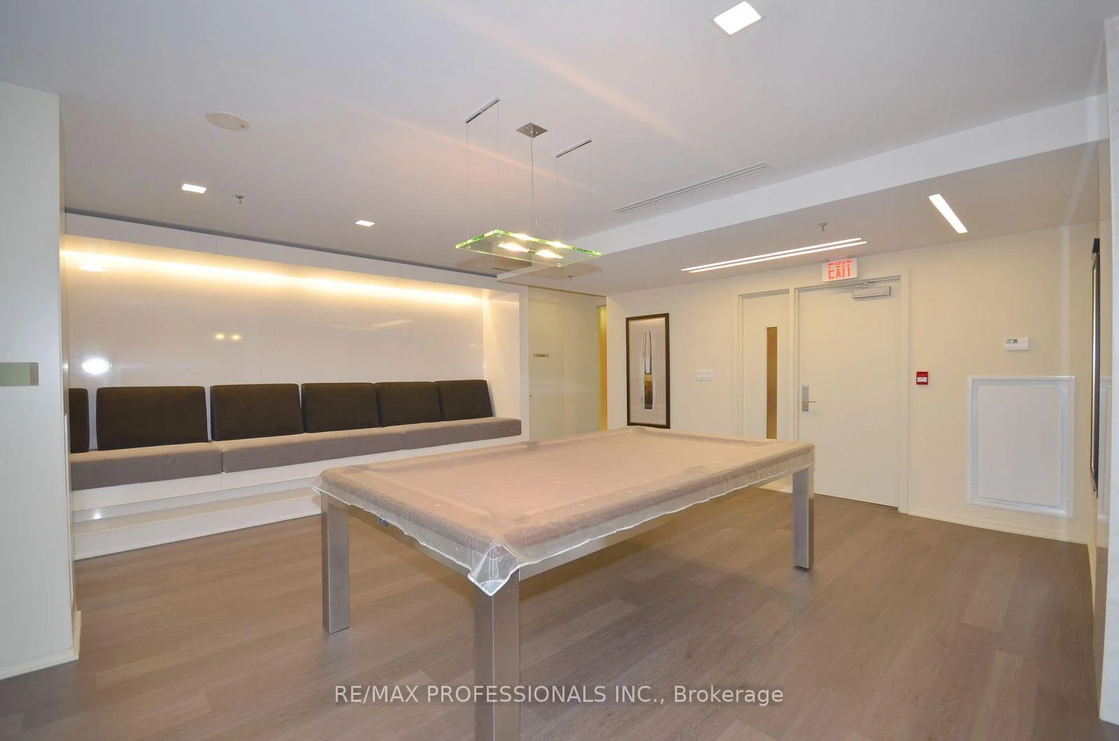 Photo 32 of Unit 3701, 16 Brookers Lane, Etobicoke, Mimico — HOMEH