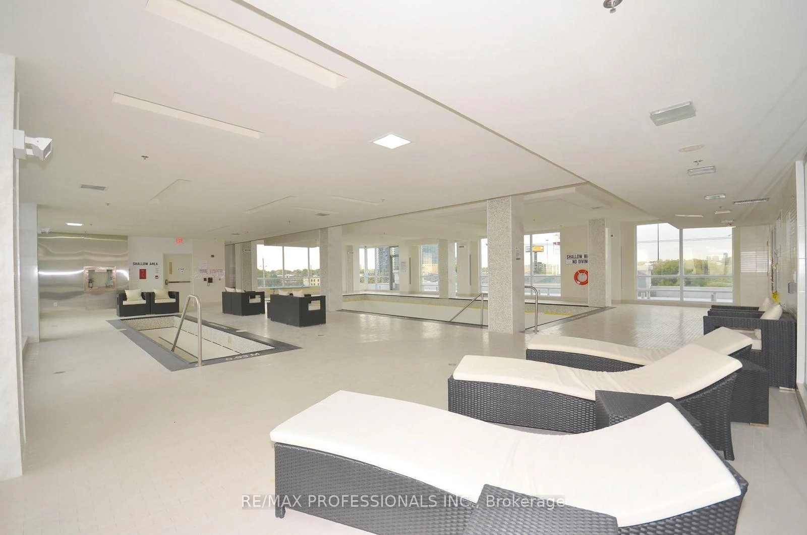 Photo 44 of Unit 3701, 16 Brookers Lane, Etobicoke, Mimico — HOMEH