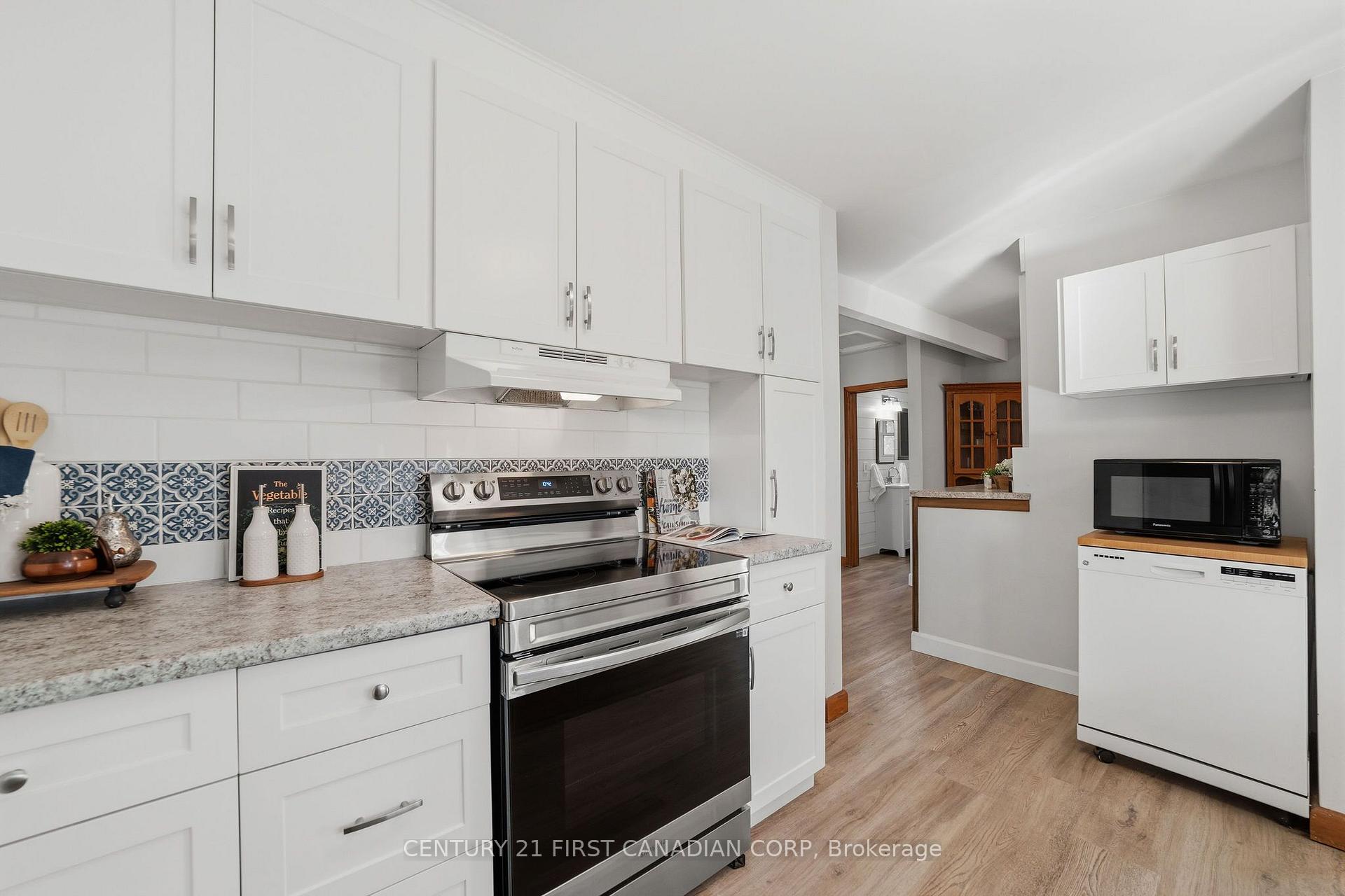 Photo 19 of 180 Forest Avenue, St. Thomas — HOMEH