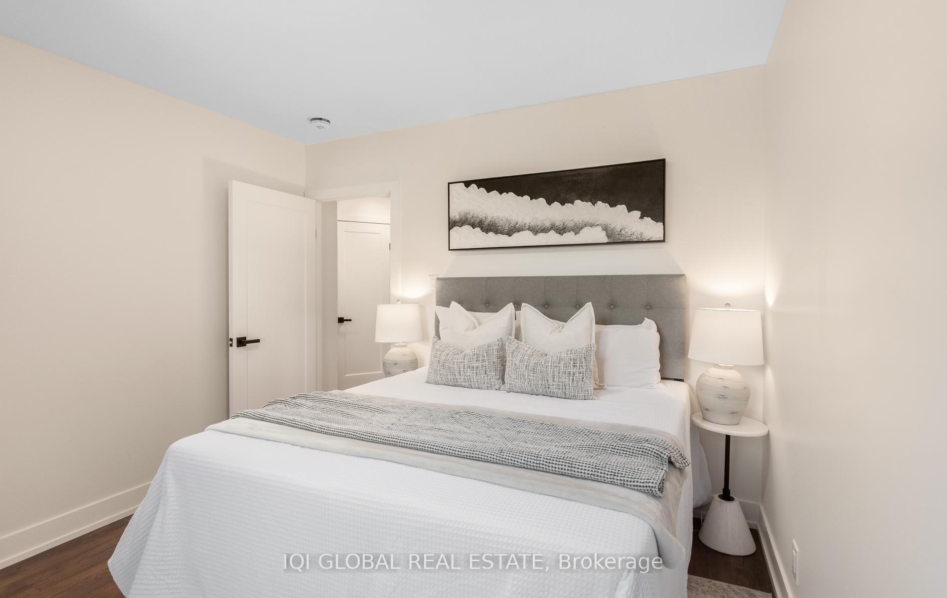 Photo 15 of 504 Brucedale Avenue E, Hamilton, Eastmount — HOMEH