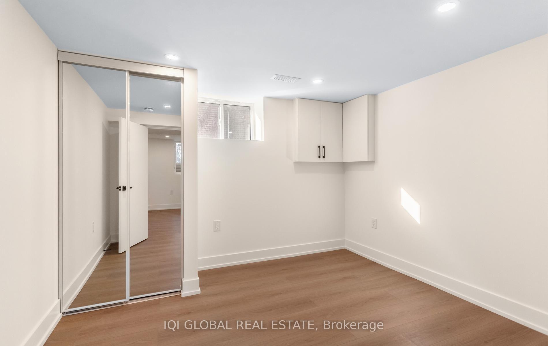 Photo 34 of 504 Brucedale Avenue E, Hamilton, Eastmount — HOMEH