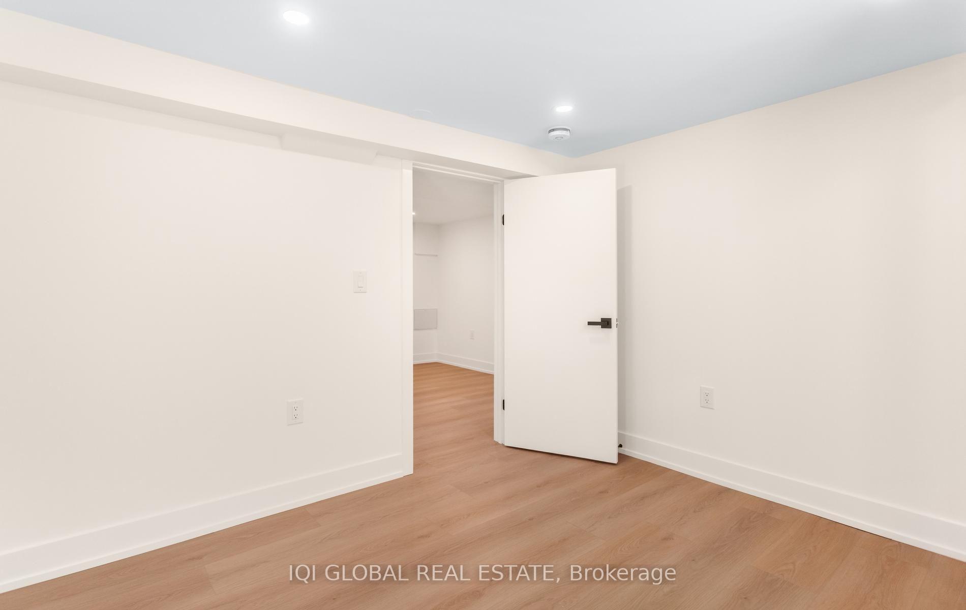Photo 35 of 504 Brucedale Avenue E, Hamilton, Eastmount — HOMEH