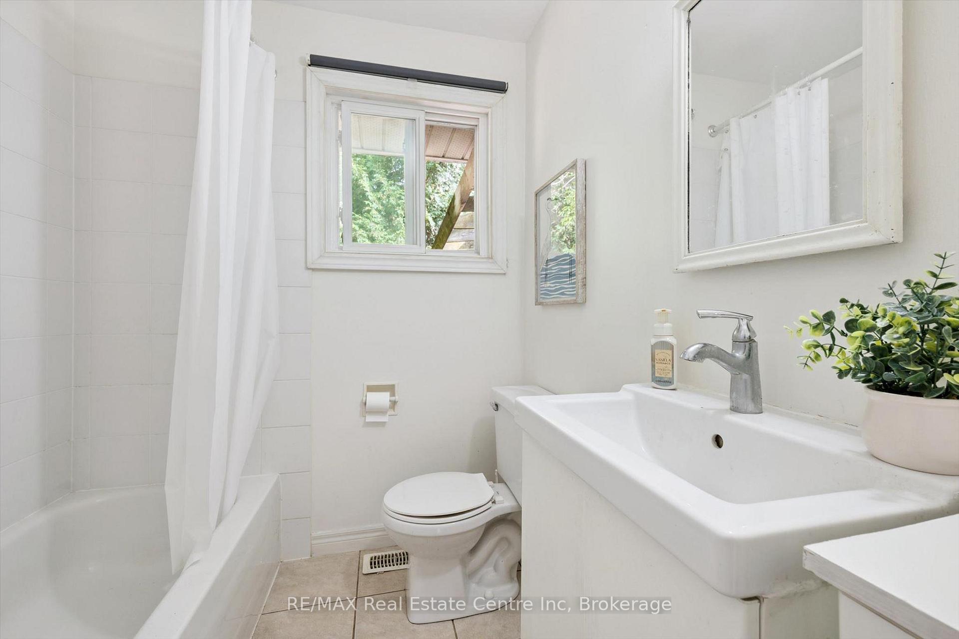 Photo 10 of 277 Kathleen Street, Guelph, Exhibition Park — HOMEH