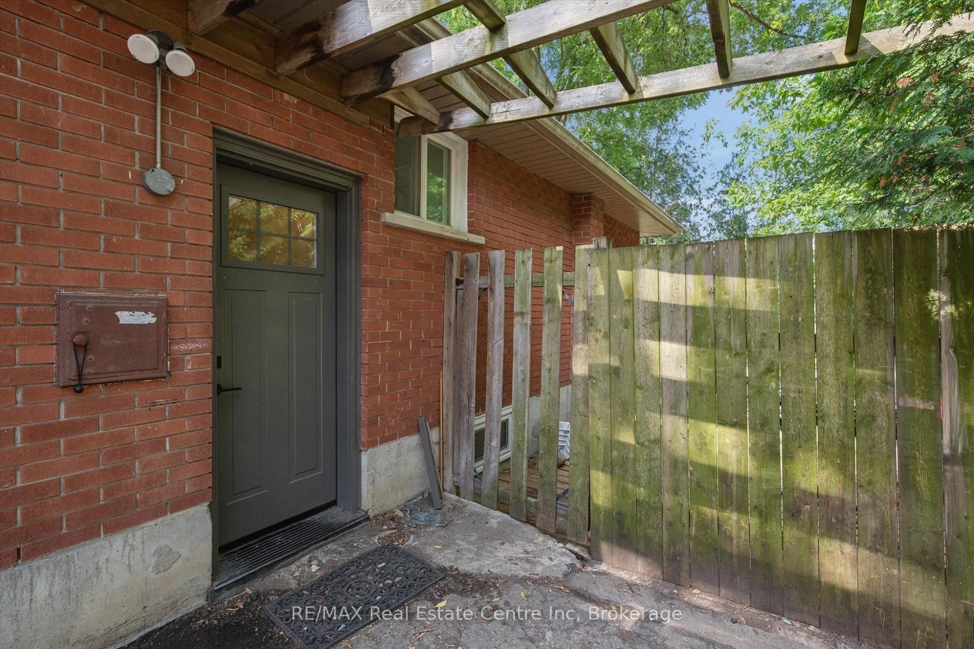 Photo 13 of 277 Kathleen Street, Guelph, Exhibition Park — HOMEH