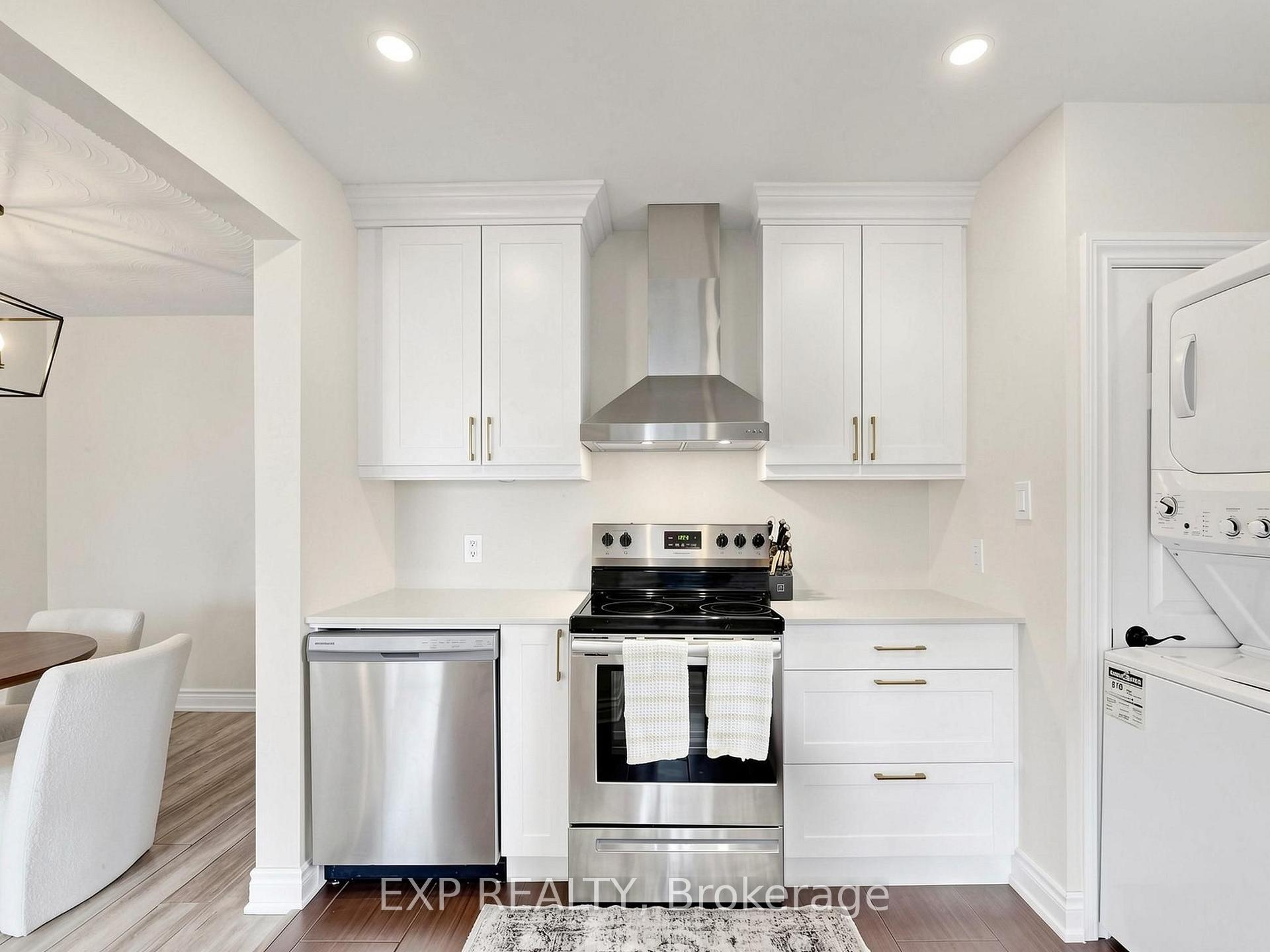 Photo 9 of 175 Penn Avenue, Newmarket, Bristol-London — HOMEH