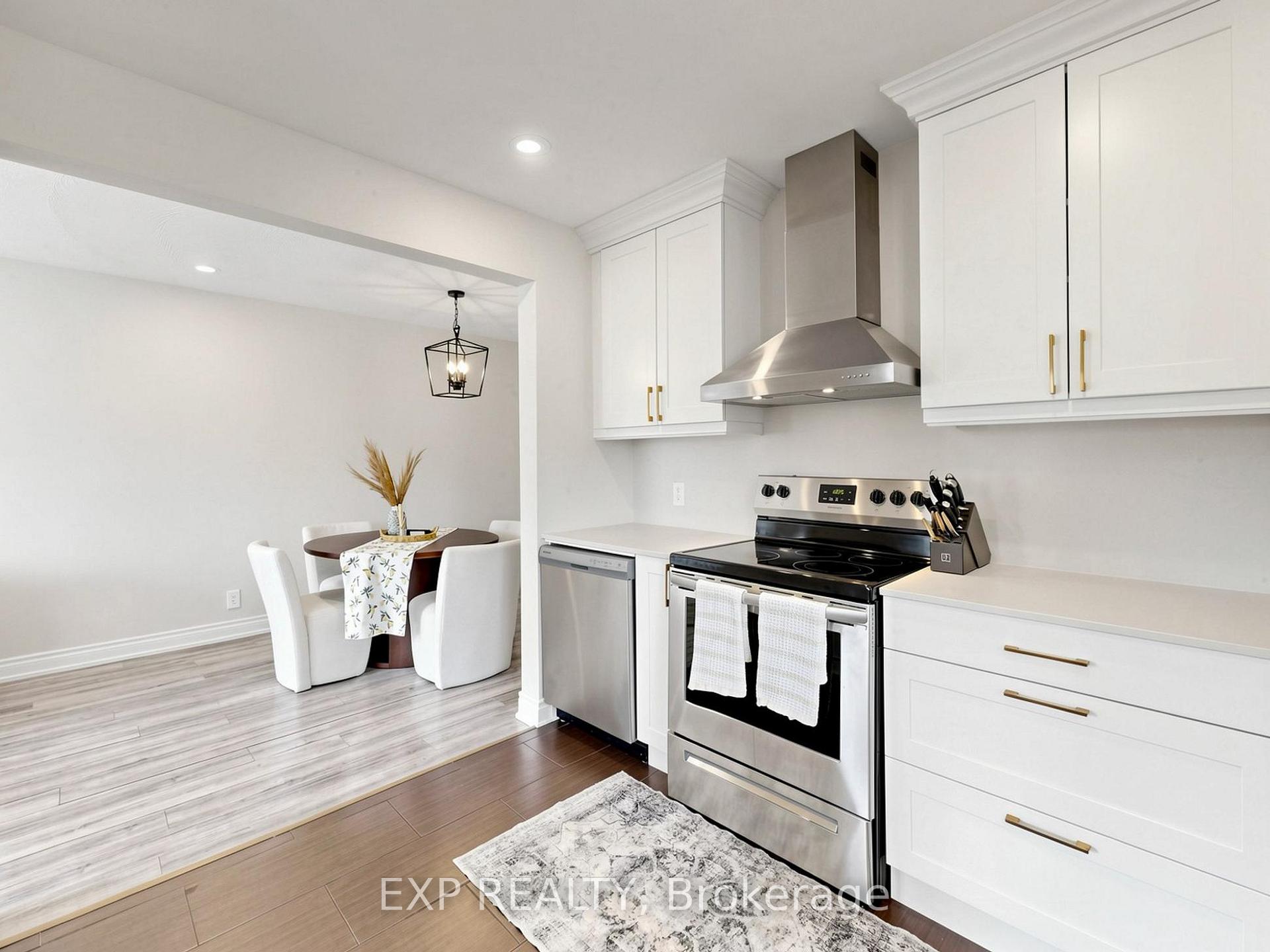 Photo 10 of 175 Penn Avenue, Newmarket, Bristol-London — HOMEH