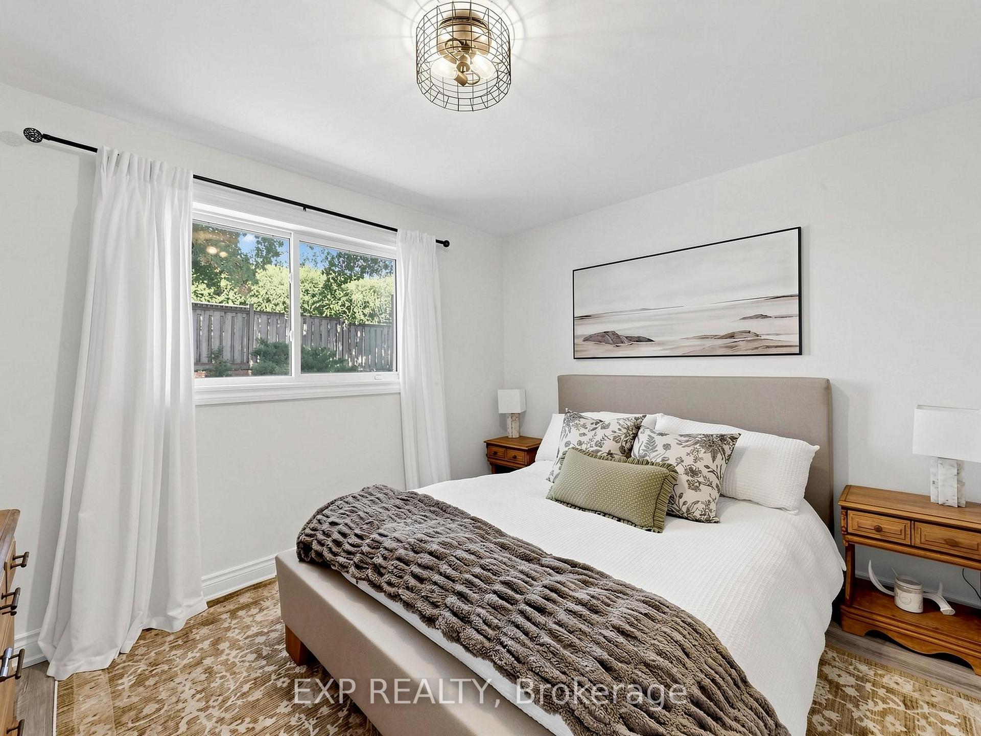 Photo 12 of 175 Penn Avenue, Newmarket, Bristol-London — HOMEH