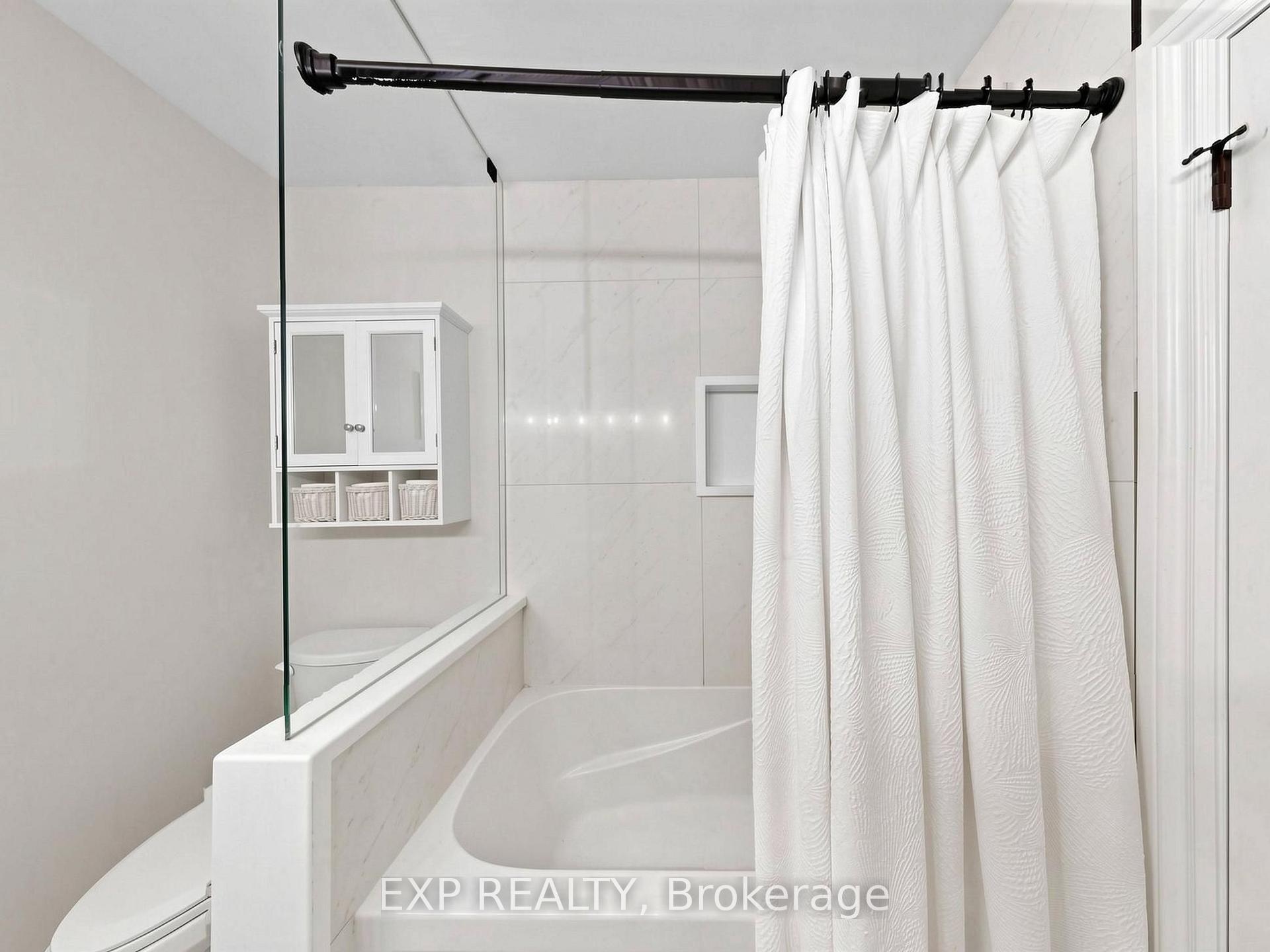 Photo 16 of 175 Penn Avenue, Newmarket, Bristol-London — HOMEH