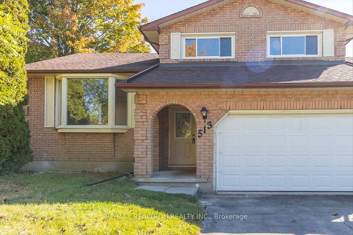 Photo 4 of 513 Labrador Drive, Oshawa, Donevan — HOMEH
