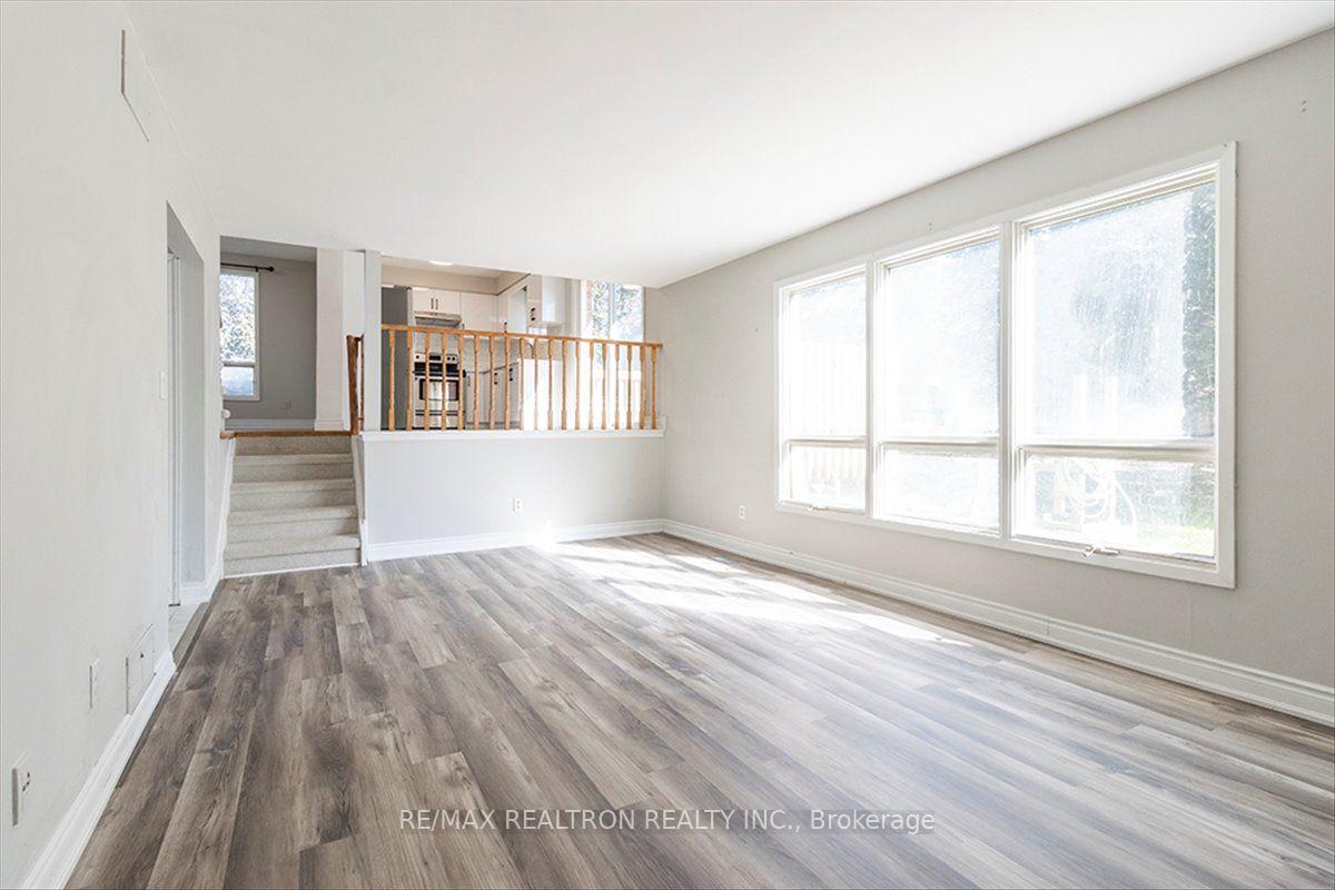 Photo 14 of 513 Labrador Drive, Oshawa, Donevan — HOMEH