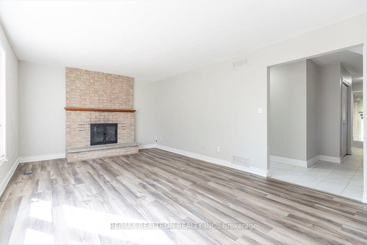 Photo 16 of 513 Labrador Drive, Oshawa, Donevan — HOMEH
