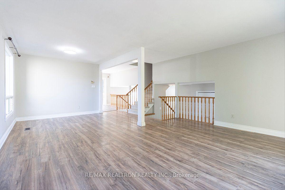 Photo 21 of 513 Labrador Drive, Oshawa, Donevan — HOMEH