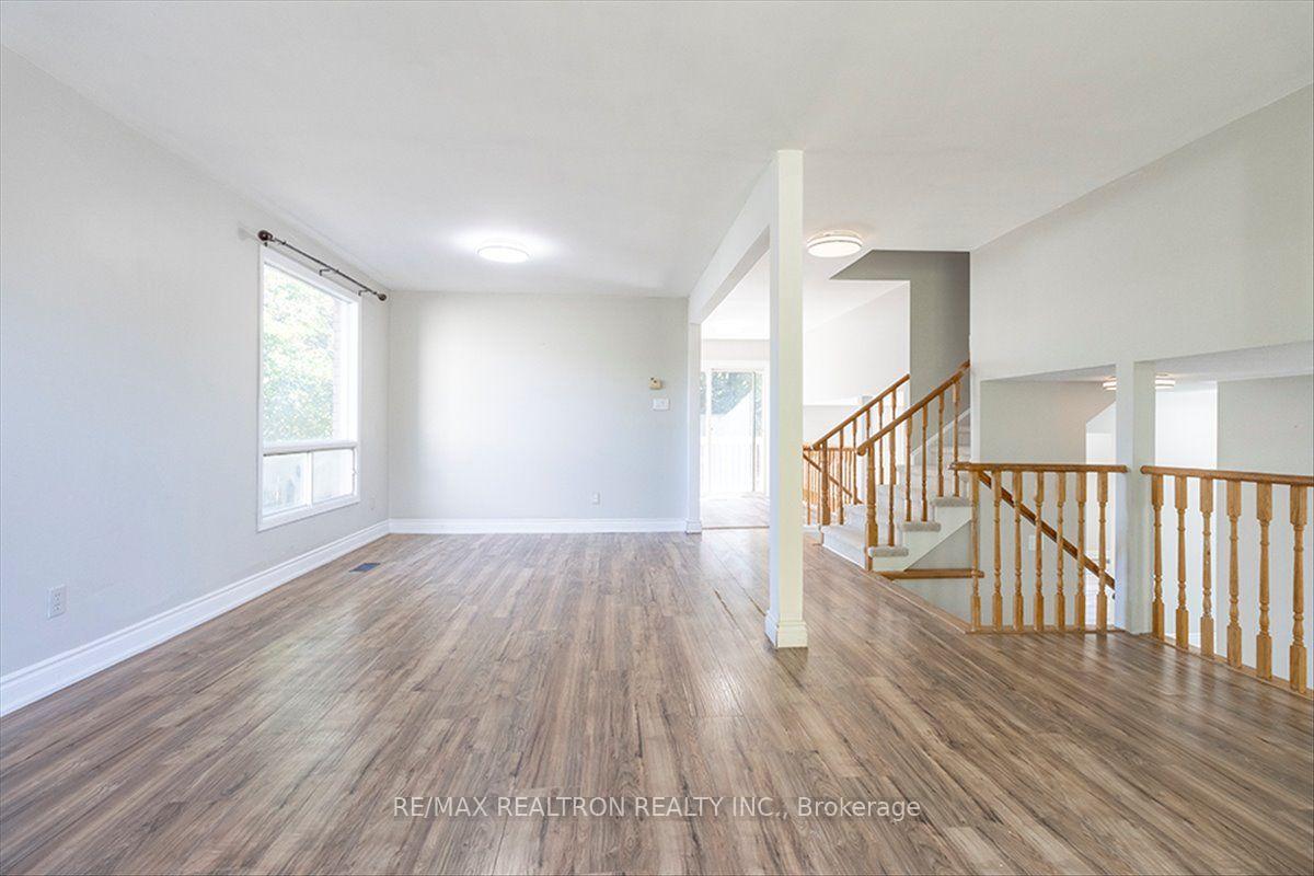 Photo 23 of 513 Labrador Drive, Oshawa, Donevan — HOMEH