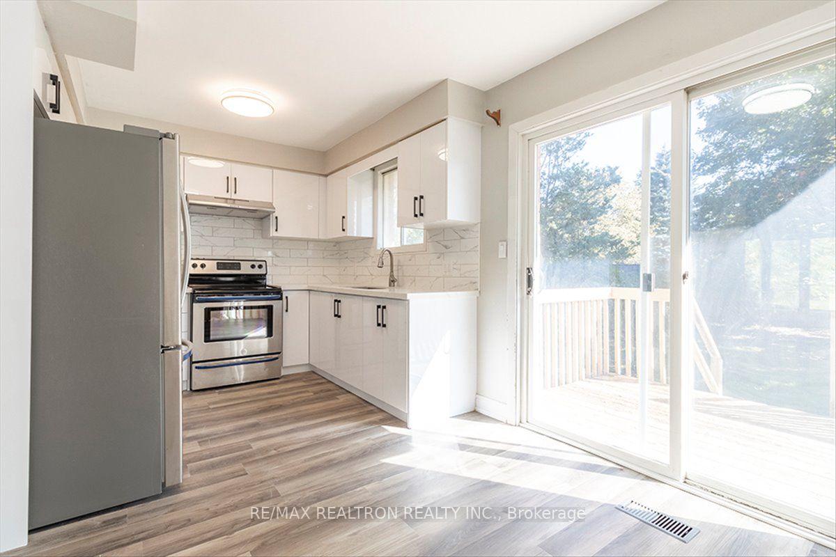 Photo 24 of 513 Labrador Drive, Oshawa, Donevan — HOMEH