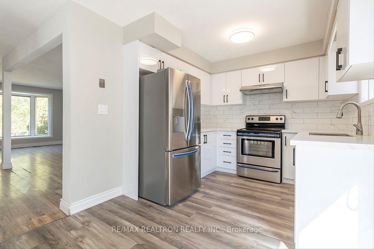Photo 25 of 513 Labrador Drive, Oshawa, Donevan — HOMEH