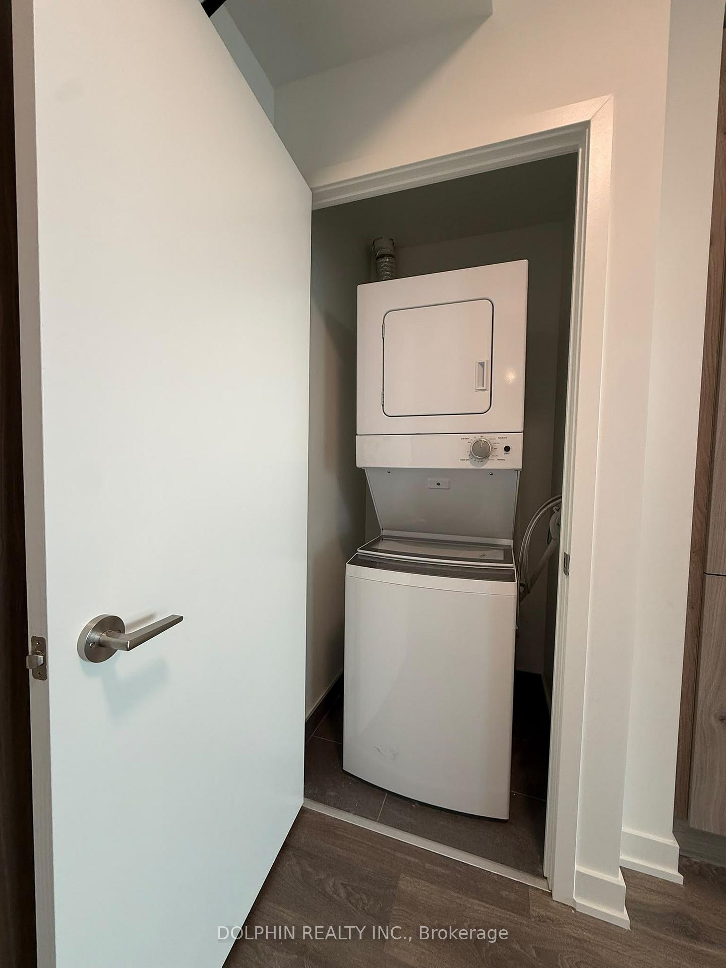 Photo 8 of Unit 615, 1381 Lakeshore Road E, Mississauga, Lakeview — HOMEH