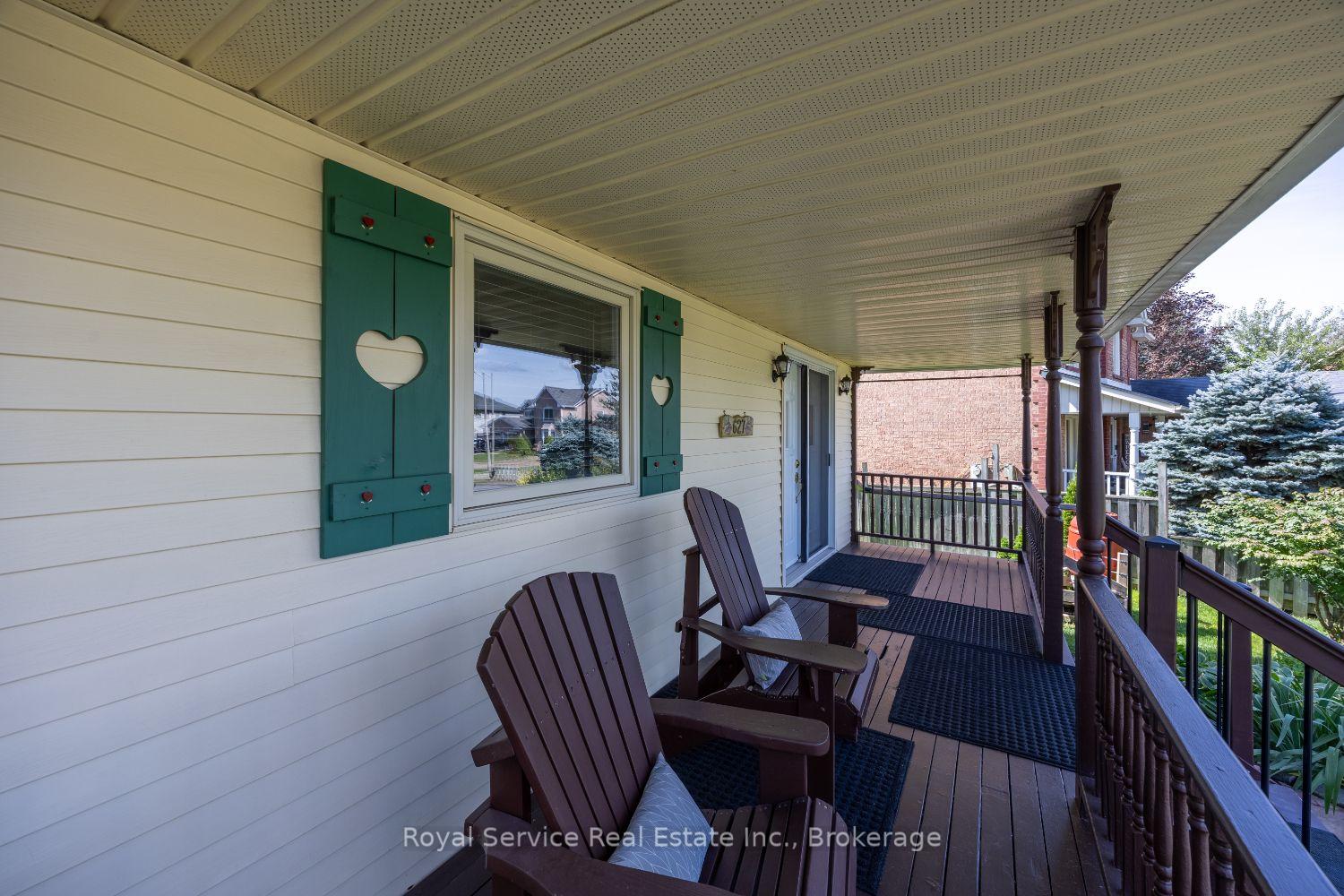 Photo 7 of 627 Whistler Drive, Oshawa, Northglen — HOMEH