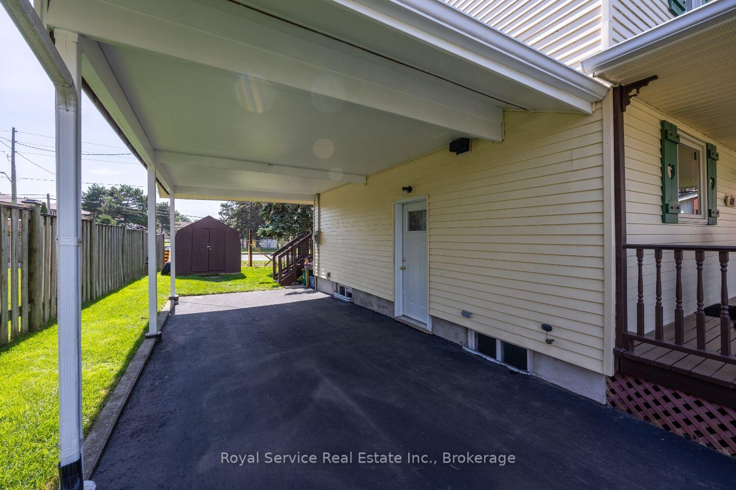 Photo 9 of 627 Whistler Drive, Oshawa, Northglen — HOMEH