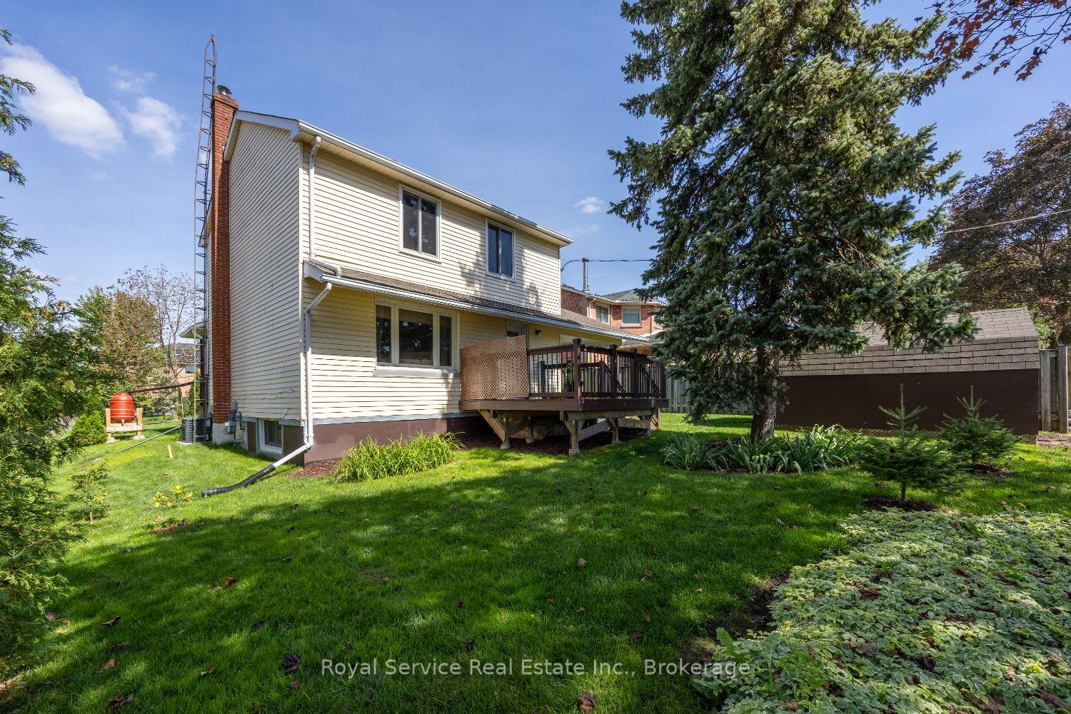 Photo 12 of 627 Whistler Drive, Oshawa, Northglen — HOMEH