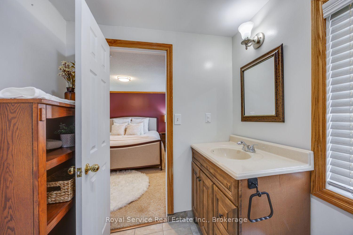Photo 30 of 627 Whistler Drive, Oshawa, Northglen — HOMEH