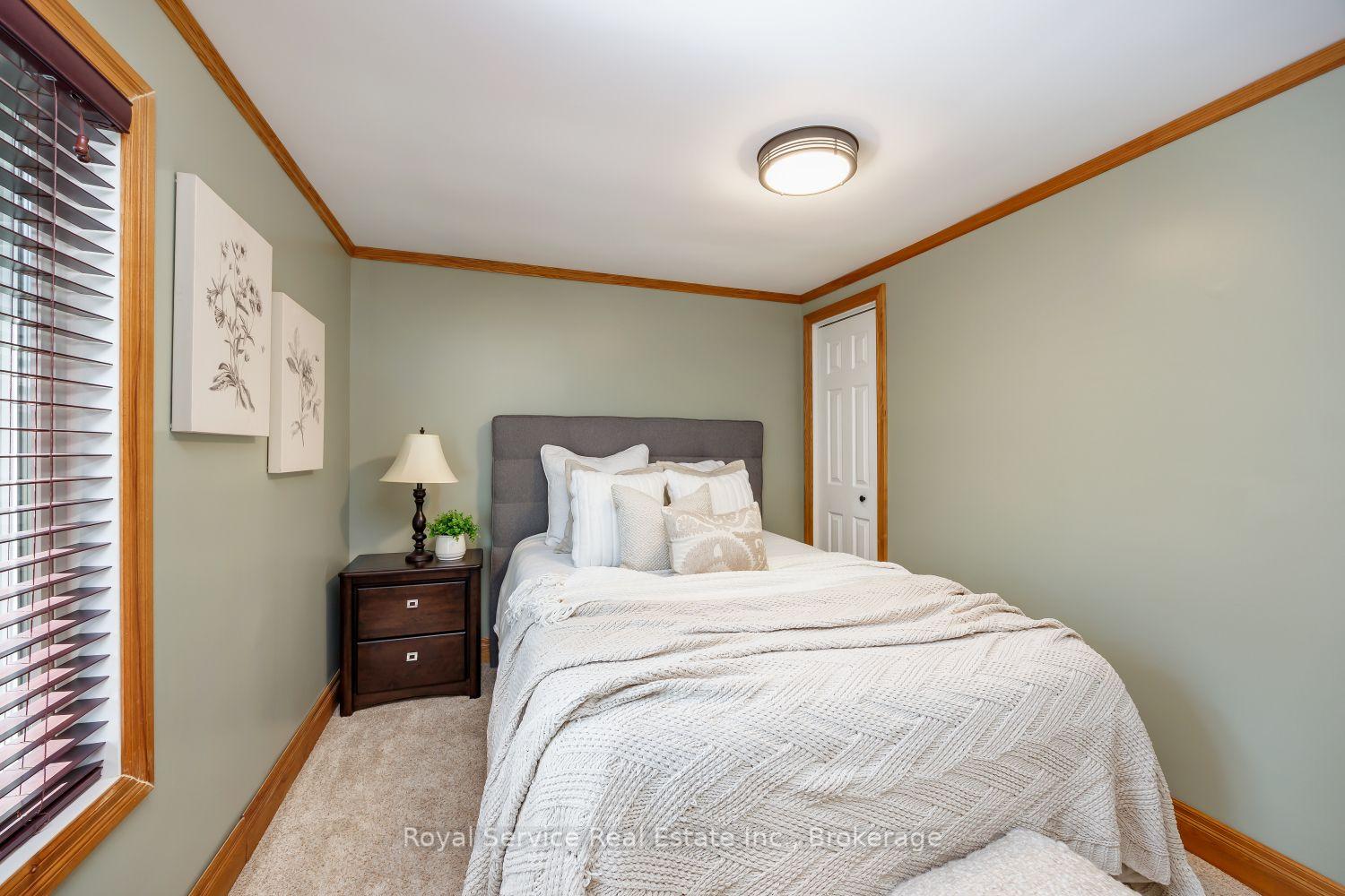 Photo 32 of 627 Whistler Drive, Oshawa, Northglen — HOMEH