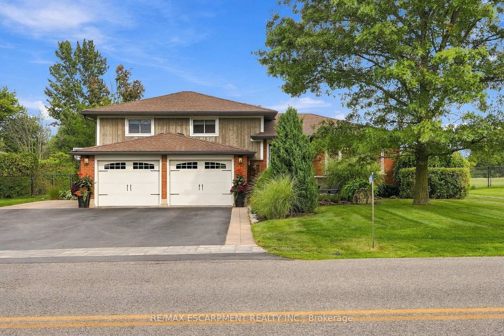 Photo of 826 Millgrove Side Road