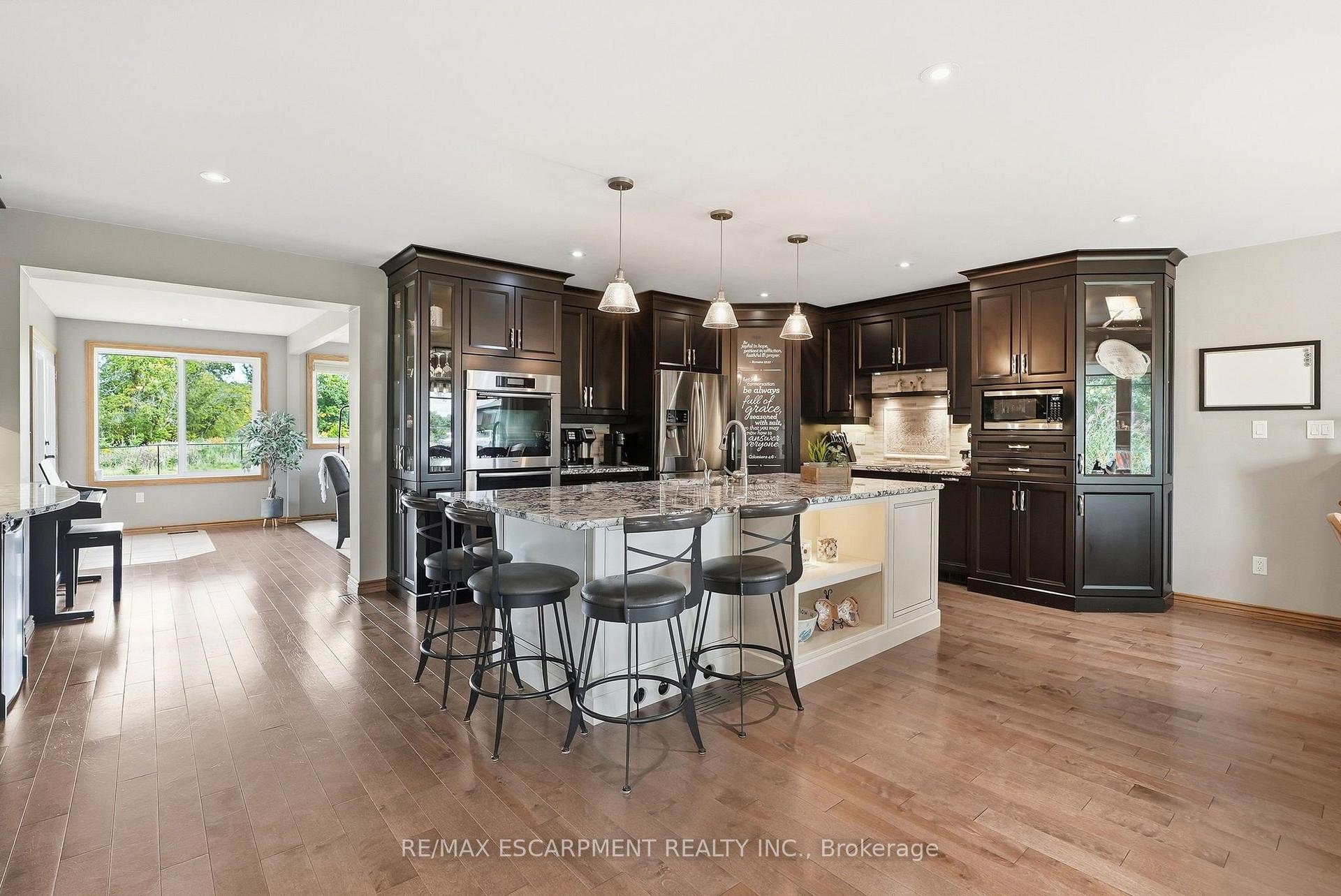Photo 6 of 826 Millgrove Side Road, Hamilton, Rural Flamborough — HOMEH
