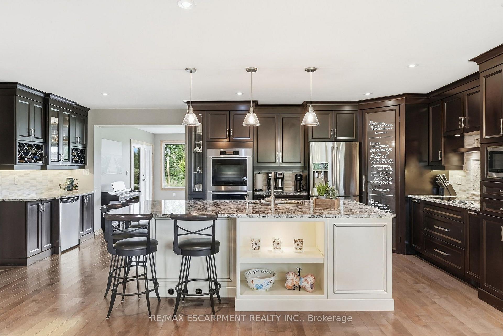 Photo 8 of 826 Millgrove Side Road, Hamilton, Rural Flamborough — HOMEH