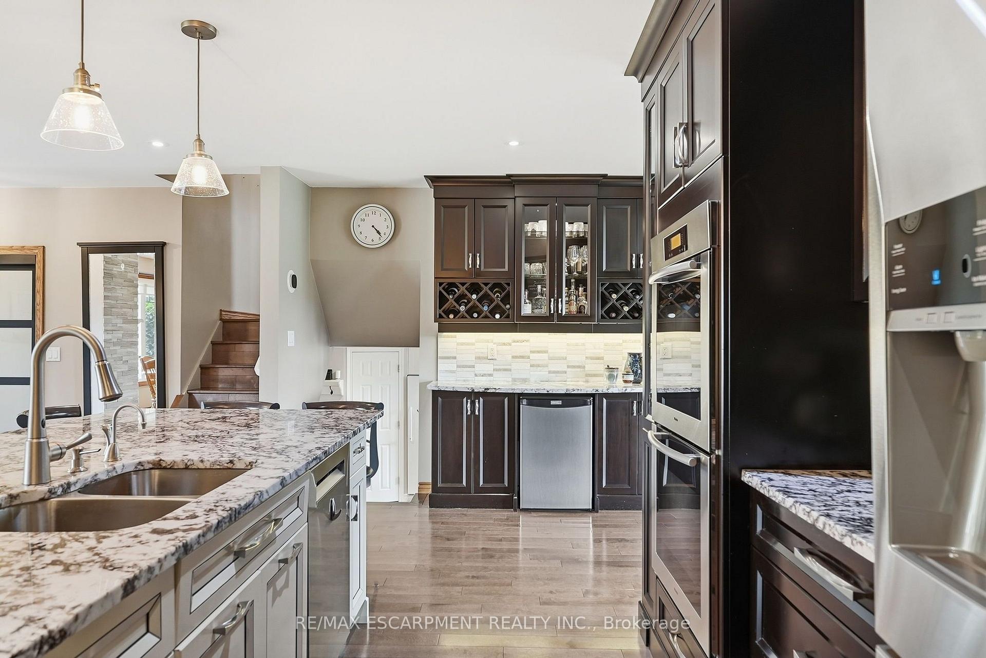 Photo 10 of 826 Millgrove Side Road, Hamilton, Rural Flamborough — HOMEH