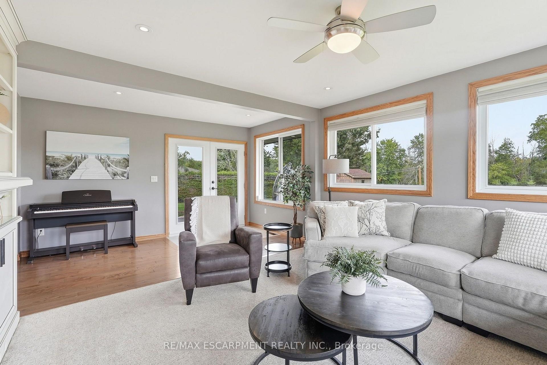 Photo 18 of 826 Millgrove Side Road, Hamilton, Rural Flamborough — HOMEH