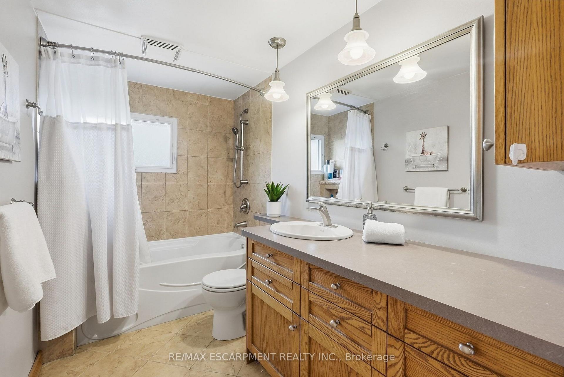 Photo 28 of 826 Millgrove Side Road, Hamilton, Rural Flamborough — HOMEH