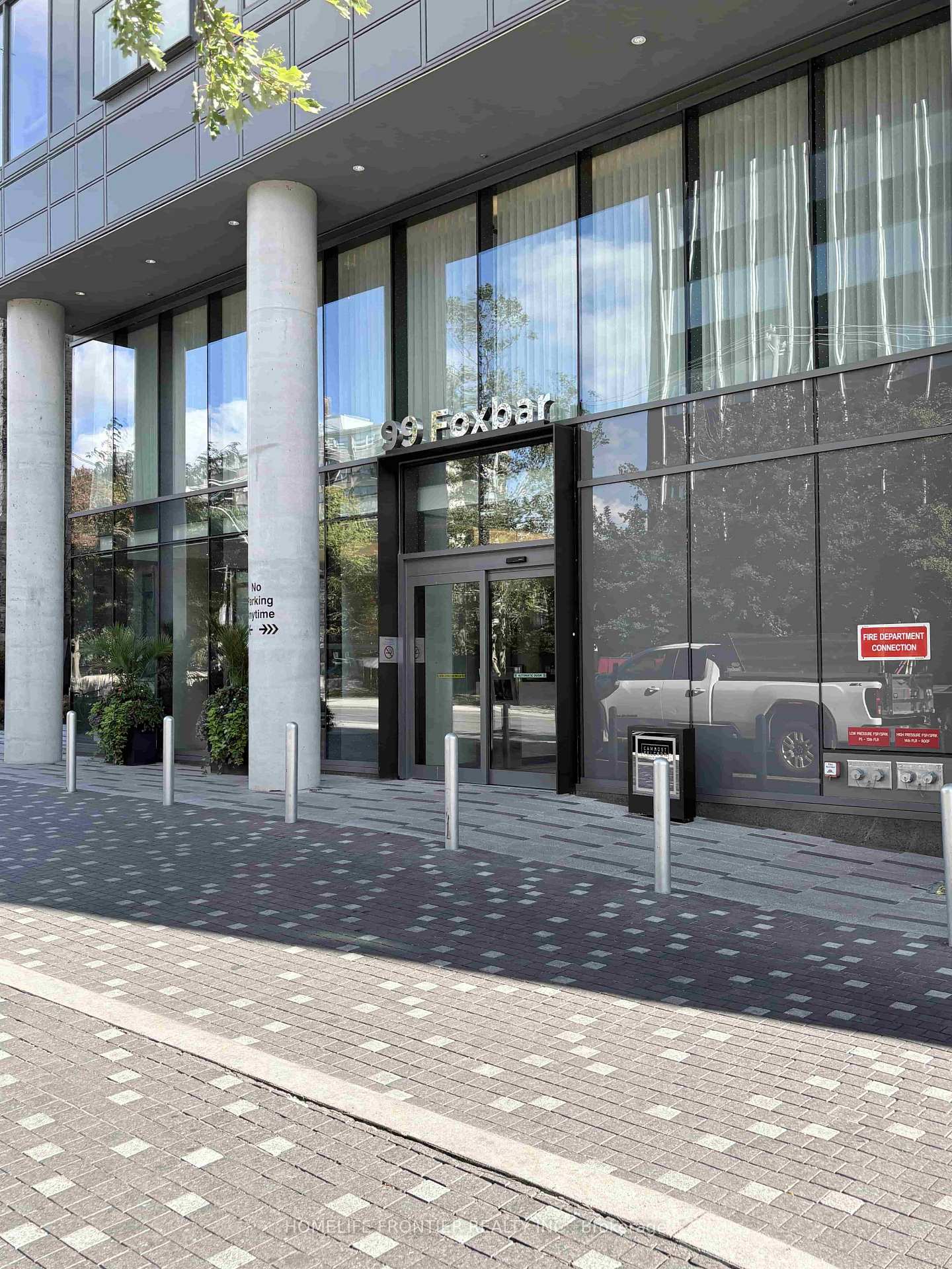 Photo 2 of Unit 1805, 99 Foxbar Road, Toronto, Yonge-St. Clair — HOMEH