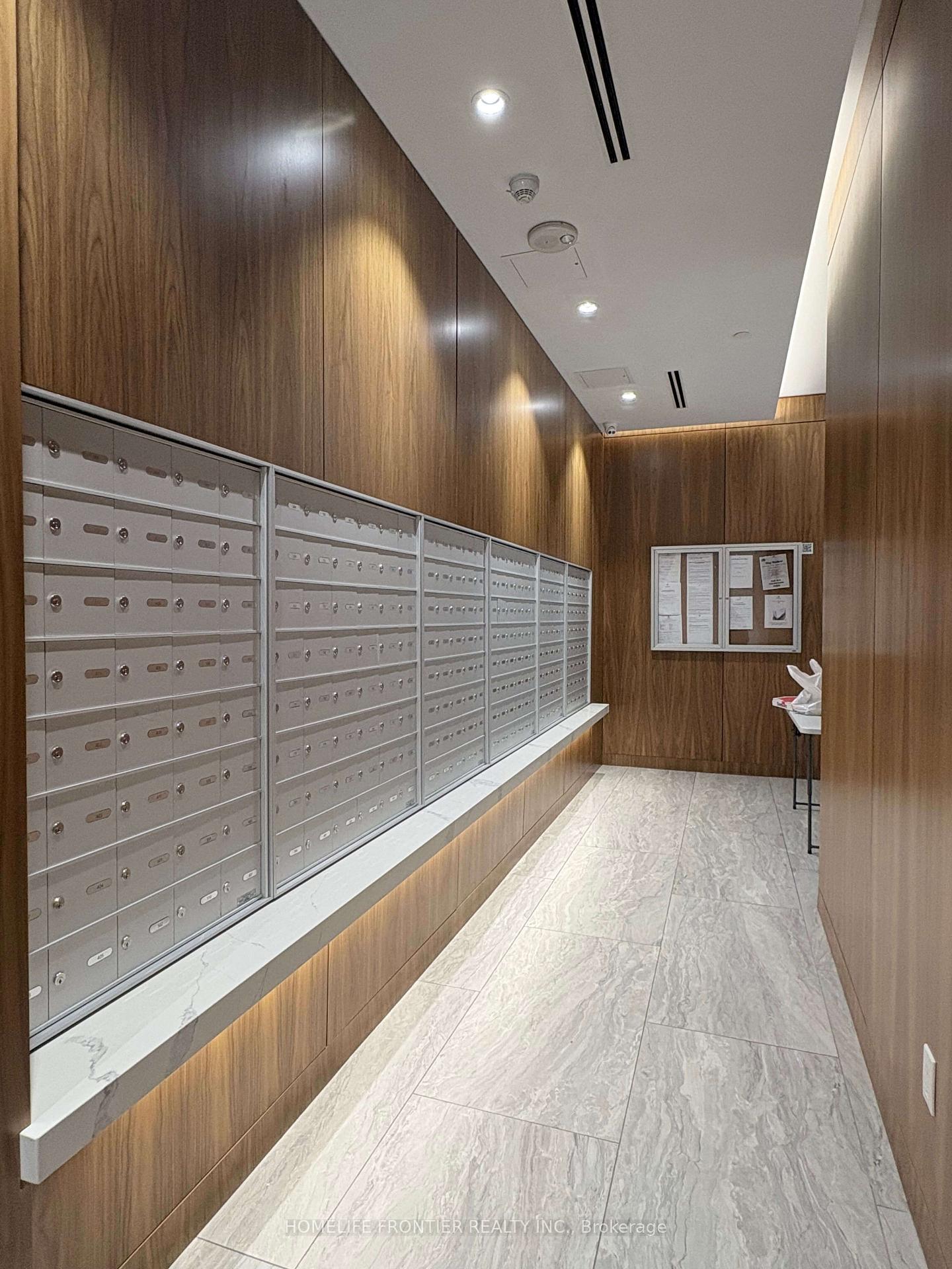 Photo 5 of Unit 1805, 99 Foxbar Road, Toronto, Yonge-St. Clair — HOMEH