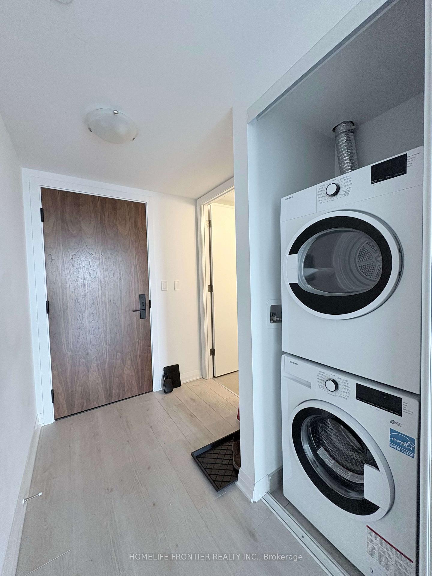 Photo 11 of Unit 1805, 99 Foxbar Road, Toronto, Yonge-St. Clair — HOMEH