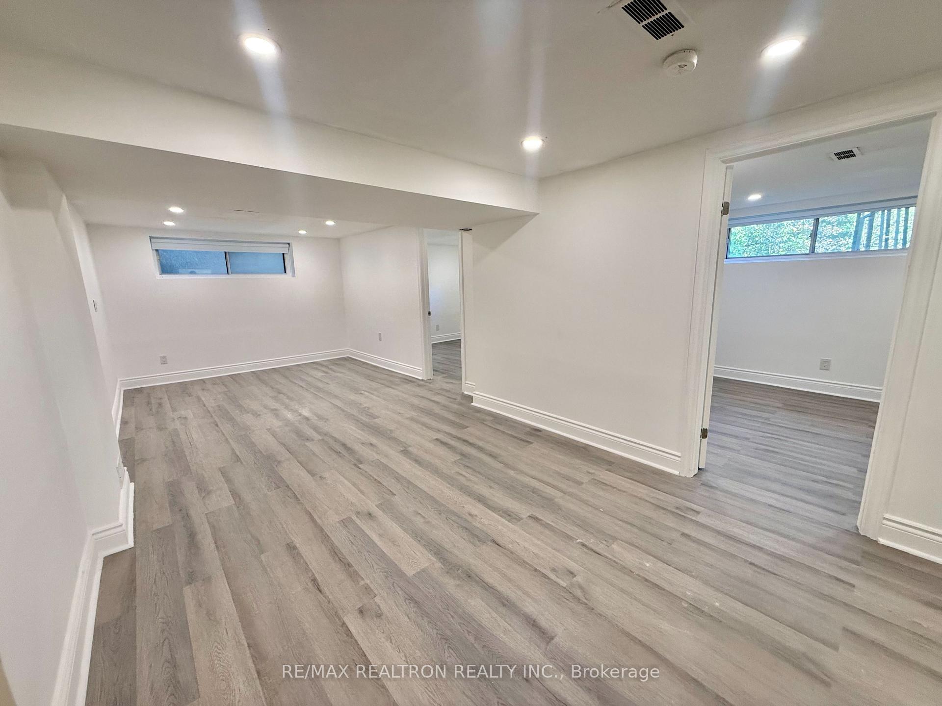 Photo 2 of Unit Basement, 41 Brixham Terrace, North York, Downsview-Roding-CFB — HOMEH