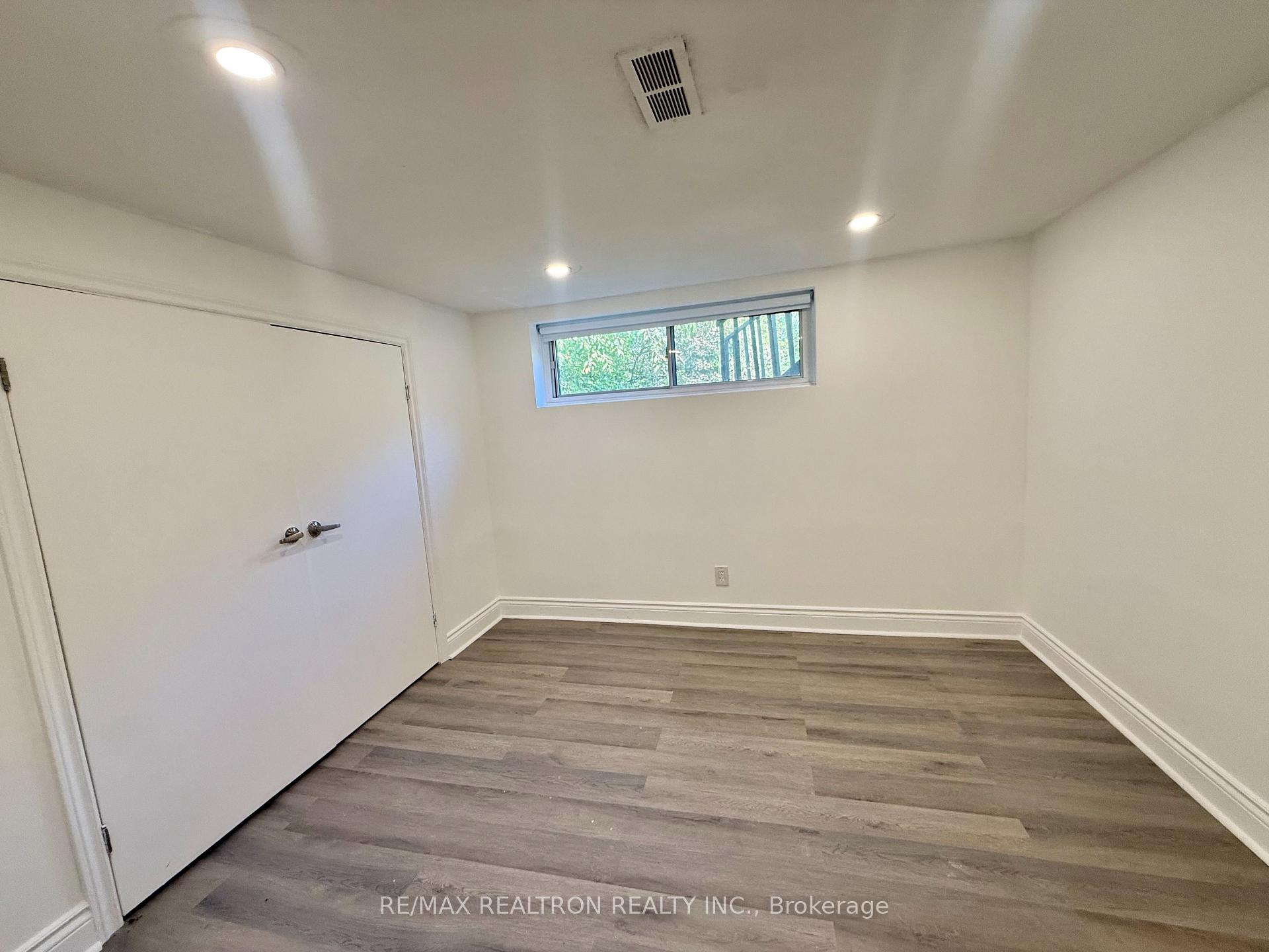 Photo 5 of Unit Basement, 41 Brixham Terrace, North York, Downsview-Roding-CFB — HOMEH