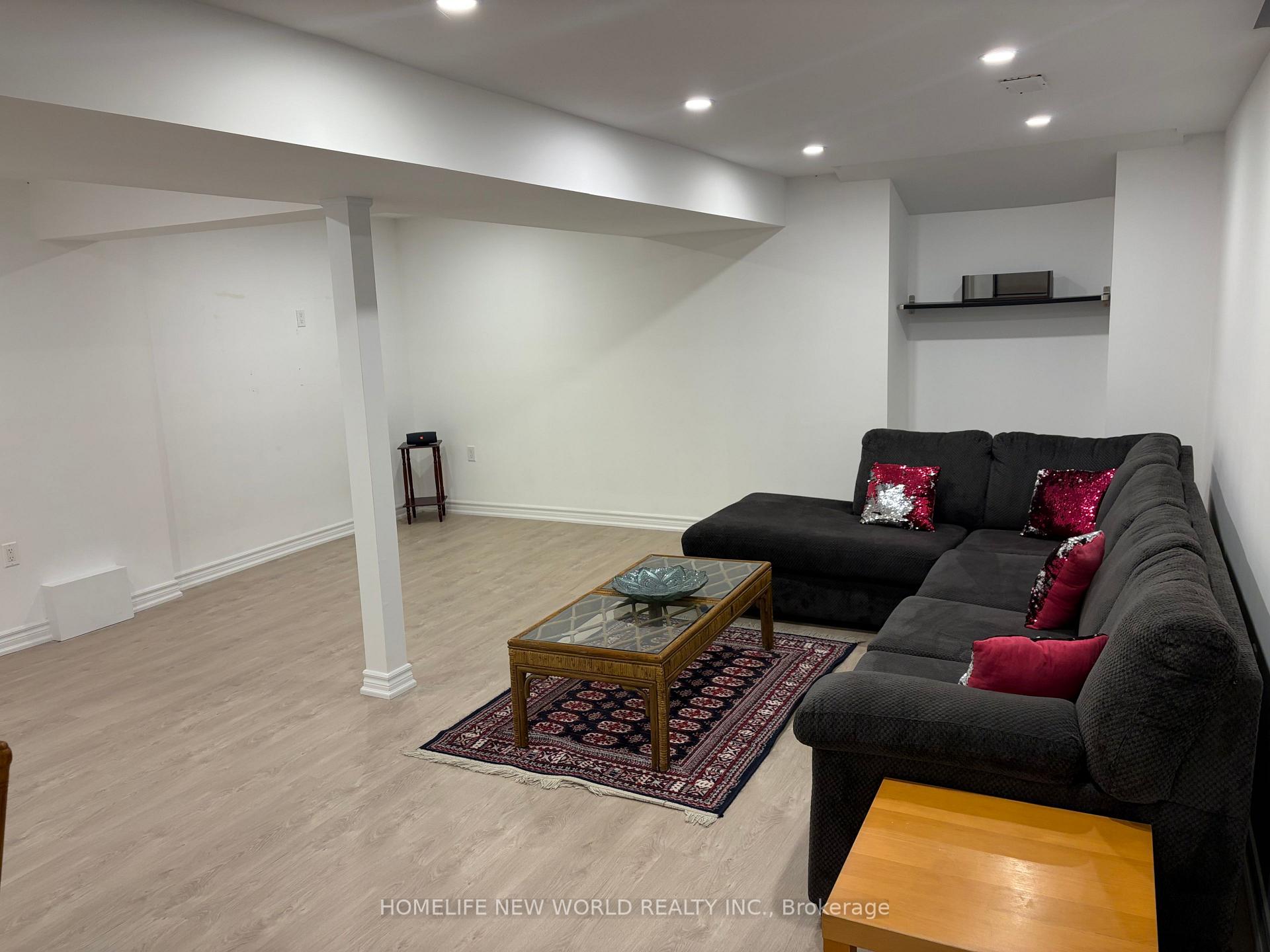 Photo 3 of Unit Basement, 35 Ashfield Drive, Richmond Hill, Oak Ridges Lake Wilcox — HOMEH