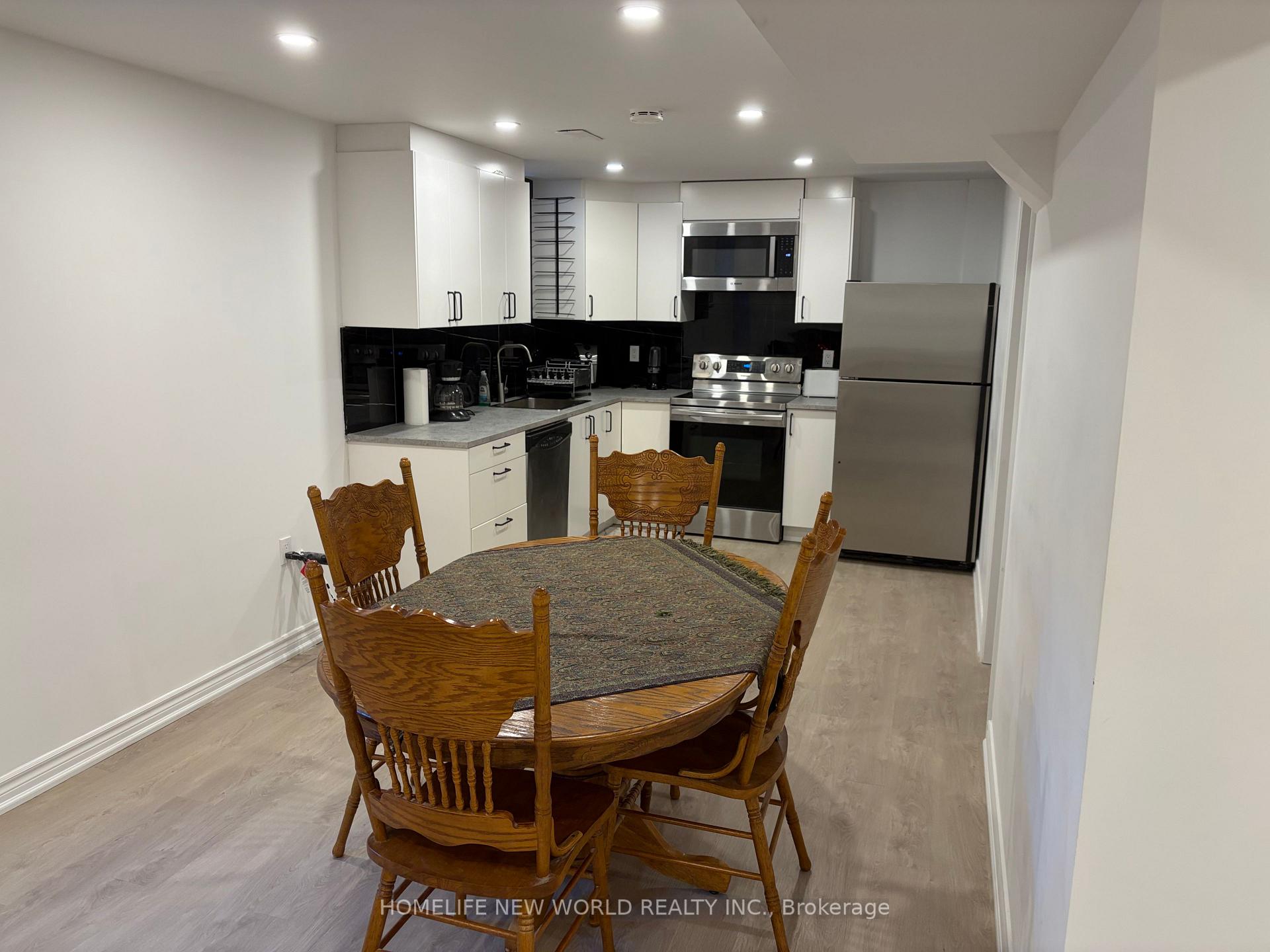 Photo 6 of Unit Basement, 35 Ashfield Drive, Richmond Hill, Oak Ridges Lake Wilcox — HOMEH