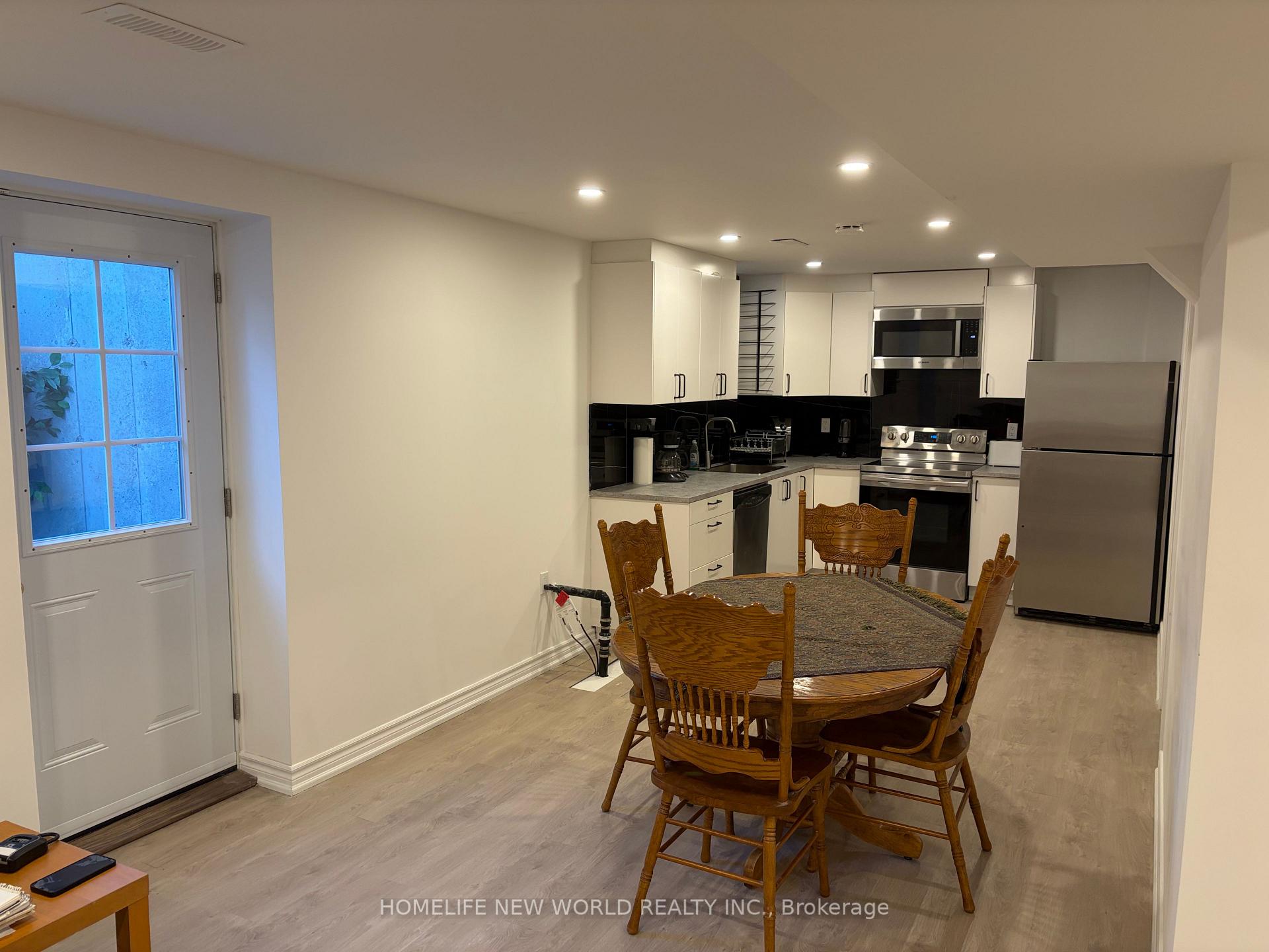 Photo 7 of Unit Basement, 35 Ashfield Drive, Richmond Hill, Oak Ridges Lake Wilcox — HOMEH