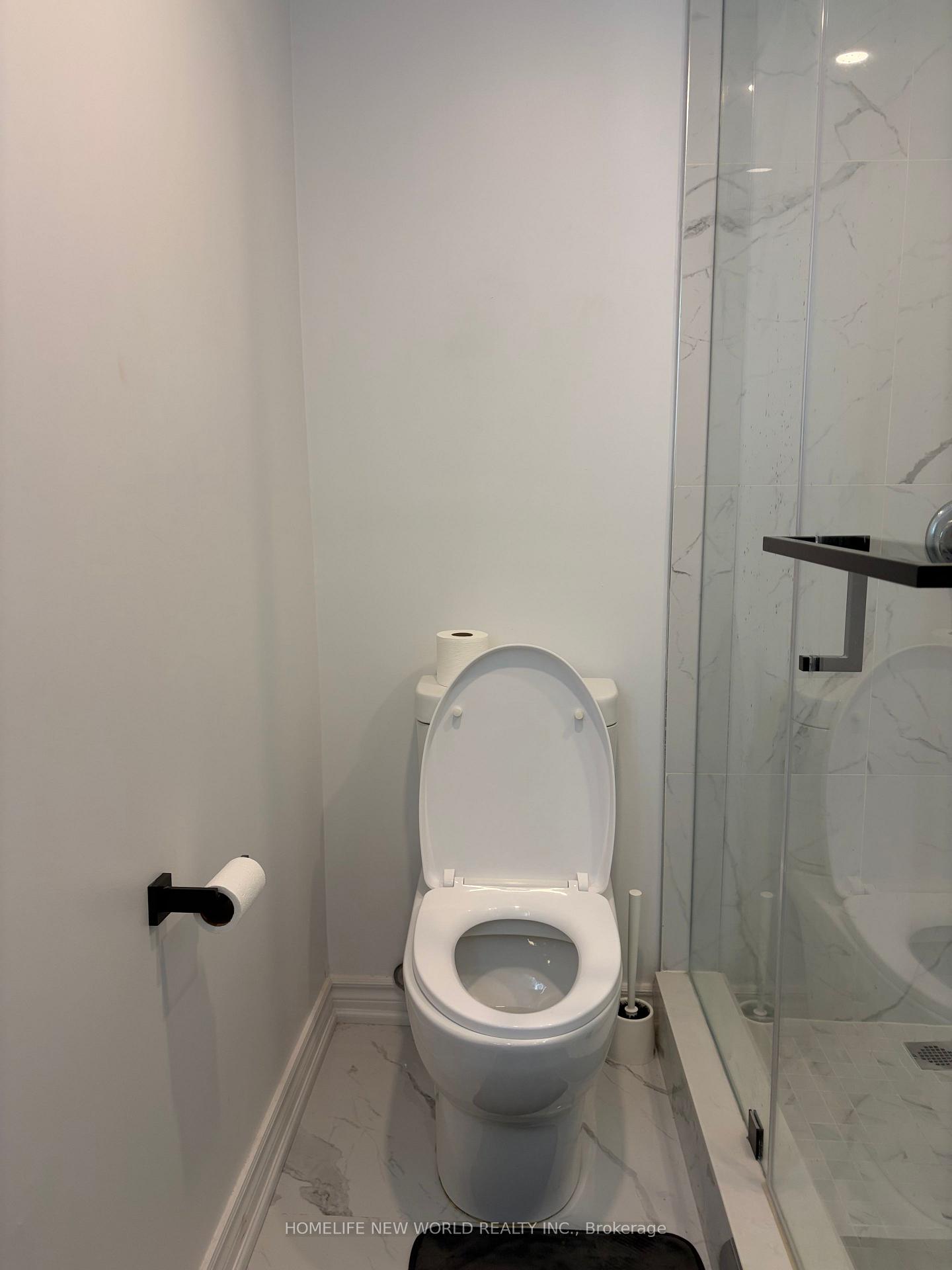 Photo 18 of Unit Basement, 35 Ashfield Drive, Richmond Hill, Oak Ridges Lake Wilcox — HOMEH