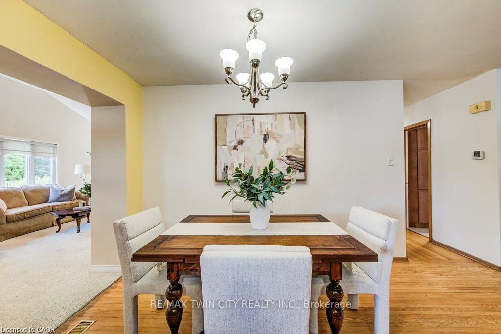 Photo 11 of 507 Manchester Road, Kitchener, Heritage Park - Kitchener — HOMEH