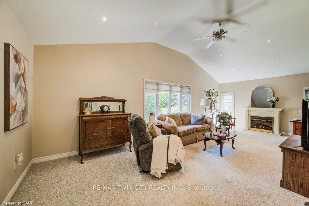 Photo 14 of 507 Manchester Road, Kitchener, Heritage Park - Kitchener — HOMEH