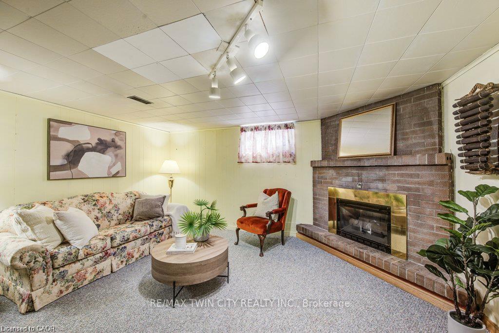 Photo 24 of 507 Manchester Road, Kitchener, Heritage Park - Kitchener — HOMEH