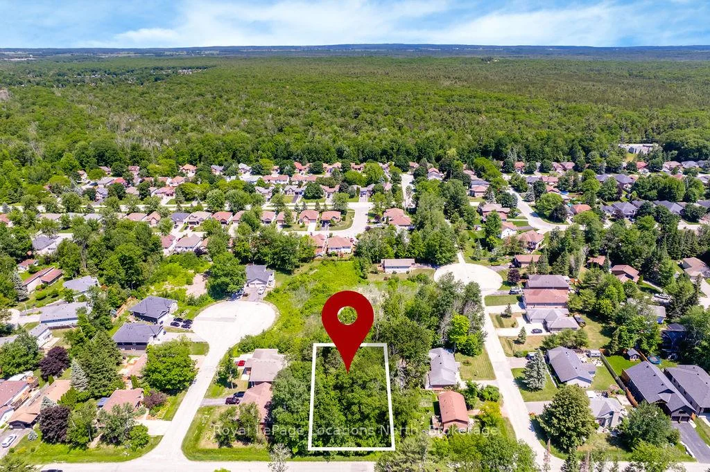 Photo 4 of 79 Smallman Drive, Wasaga Beach — HOMEH