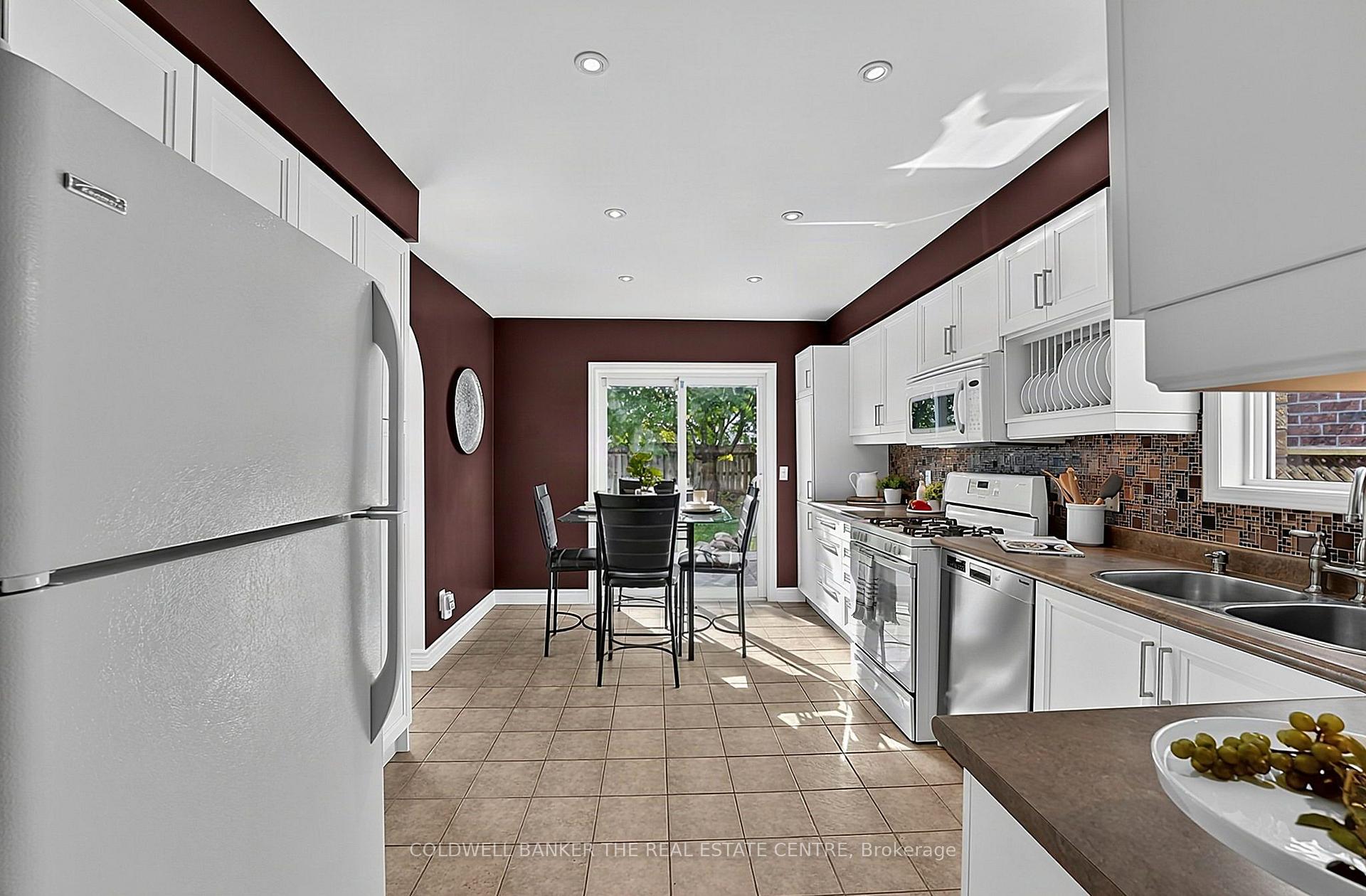 Photo 5 of 184 Brucker Road, Barrie, Holly — HOMEH