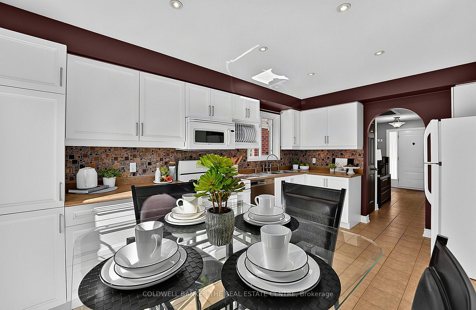 Photo 10 of 184 Brucker Road, Barrie, Holly — HOMEH