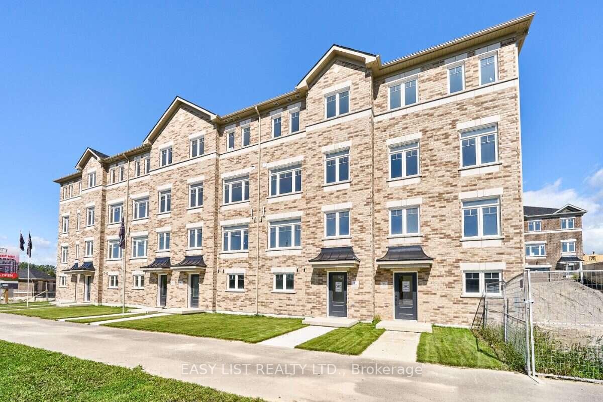 Photo 2 of 71 Addyman Crescent, Clarington, Newcastle — HOMEH