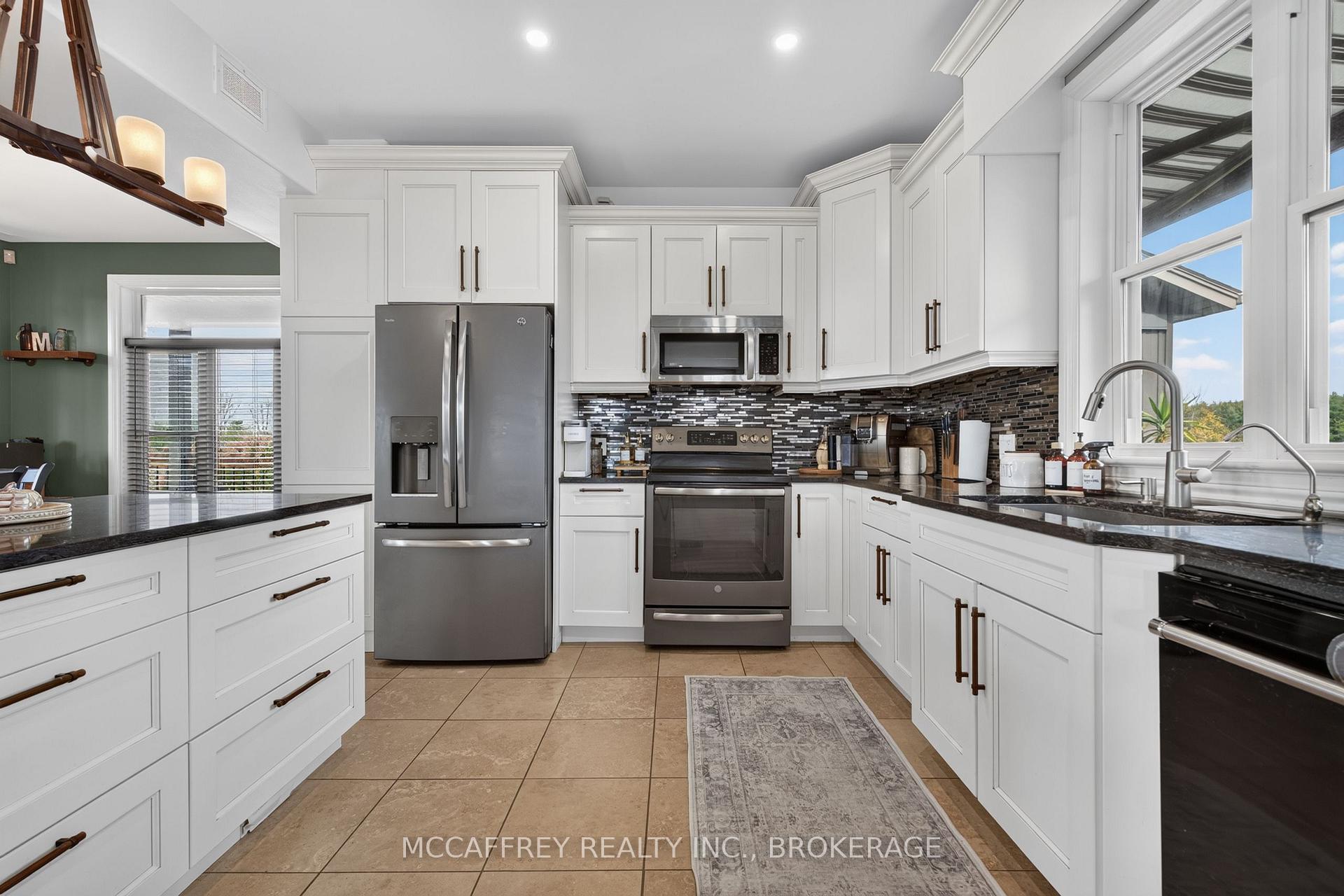 Photo 15 of 4012 Sydenham Road, Frontenac, Frontenac South — HOMEH