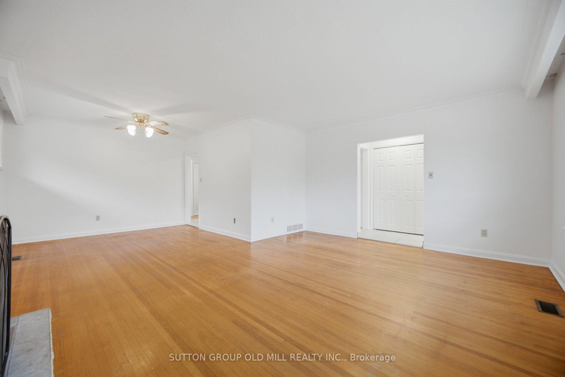 Photo 9 of 55 Sun Row Drive, Etobicoke, Kingsview Village-The Westway — HOMEH